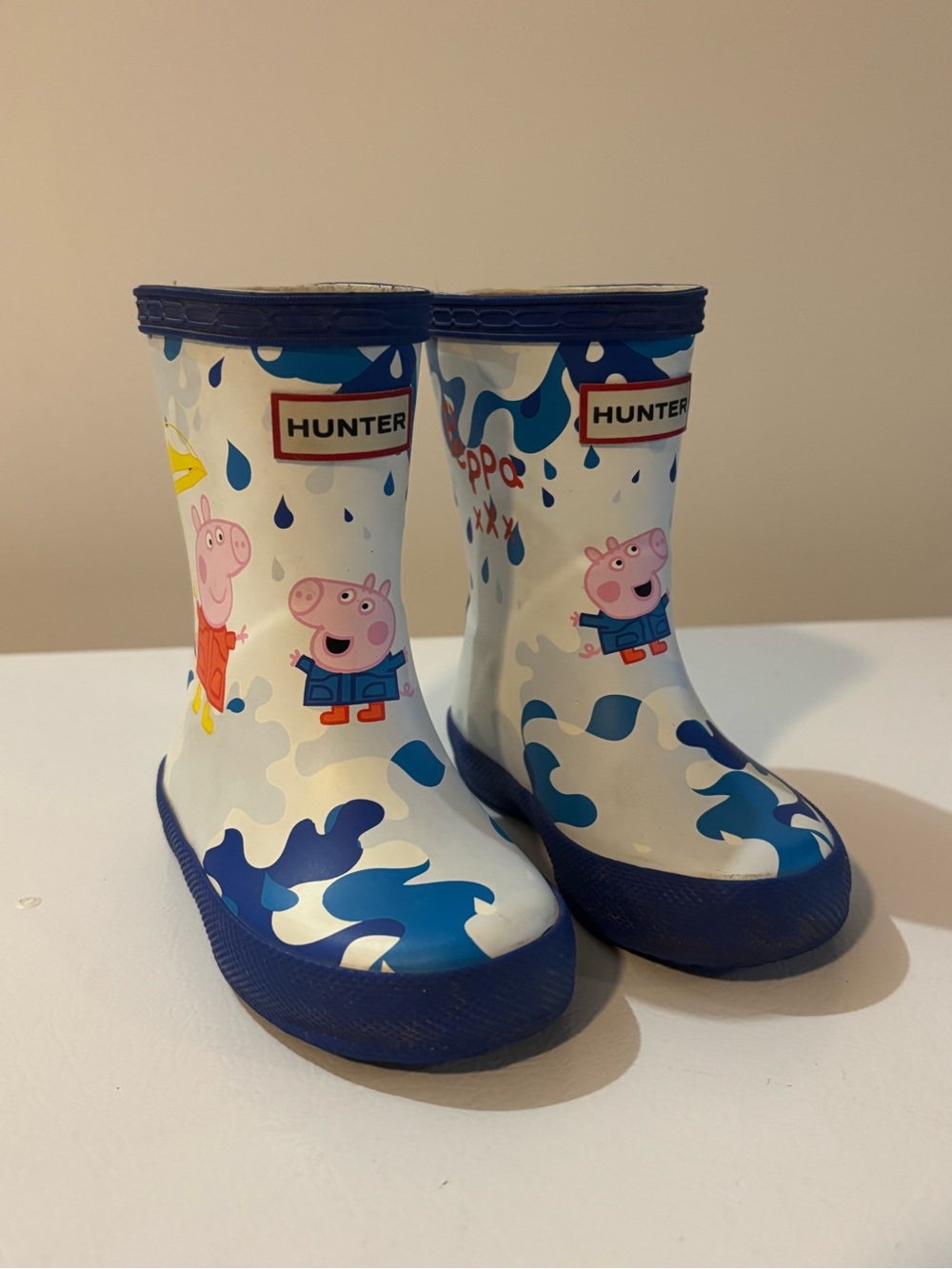 Hunter Kids Peppa Pig Rain Boots - White & Blue Puddles, Umbrella, Rain, Size 5